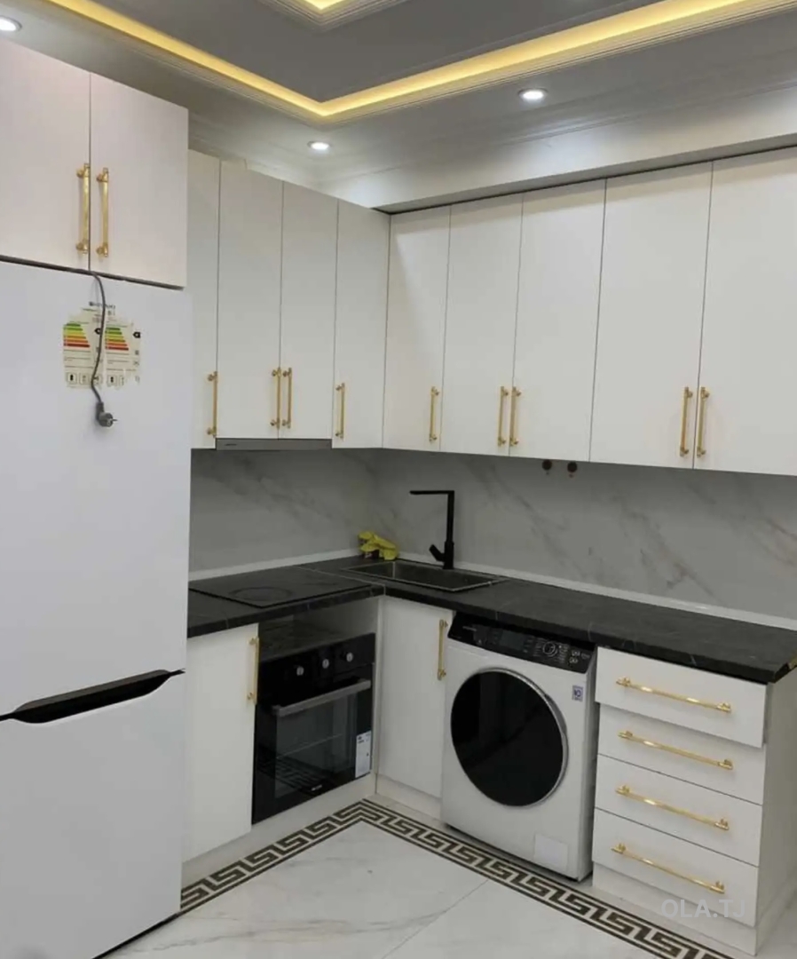 3 комнатная квартира, 9 этаж, 80 м²