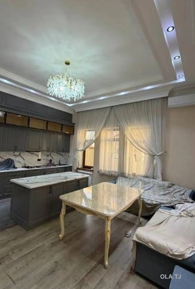 6 комнатная квартира, 3 этаж, 120 м²