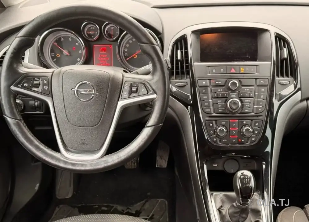 Opel Astra J,  2015
