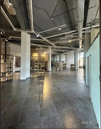 Офис в аренду, В жилом доме, 650 м²