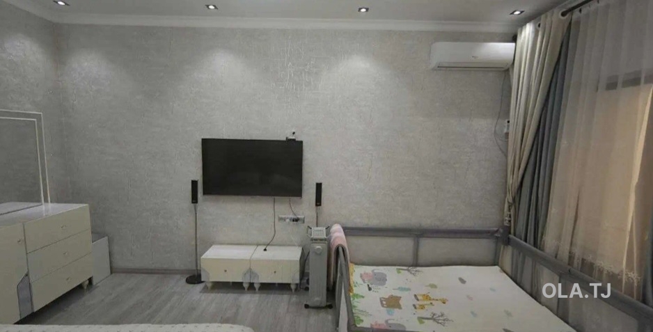 6 комнатная квартира, 2 этаж, 167 м²