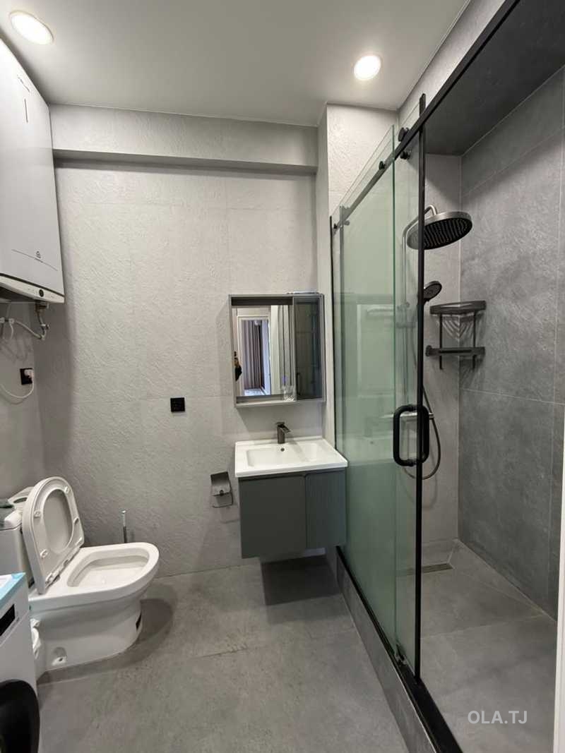 3 комнатная квартира, 14 этаж, 132 м²