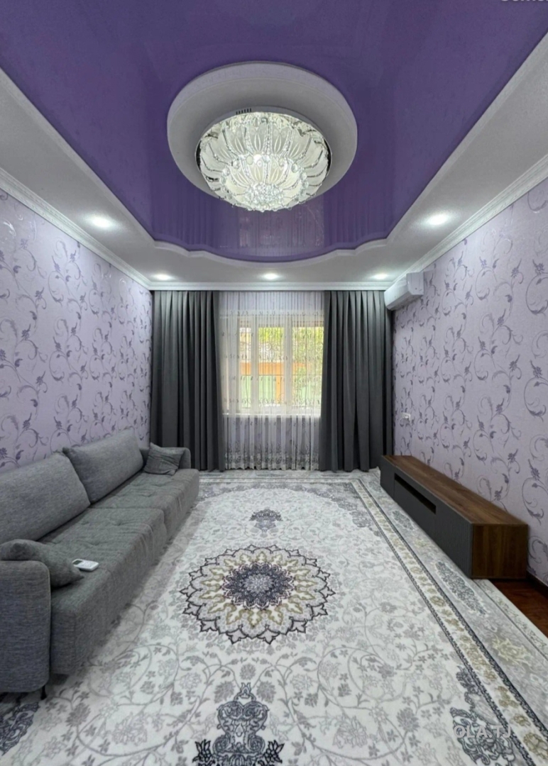 4 комнатная квартира, 1, 70 м²