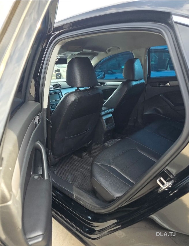 Volkswagen Passat,  2015