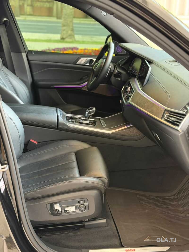BMW X7,  2020