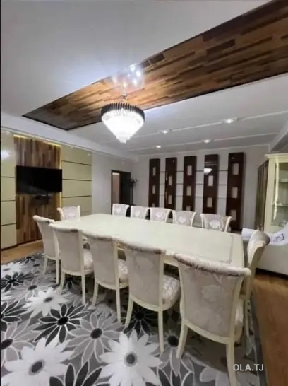 3 комнатная квартира, 2 этаж, 82 м²