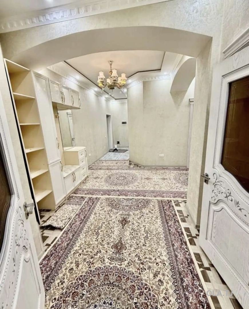 3 комнатная квартира, 4 этаж, 135 м²