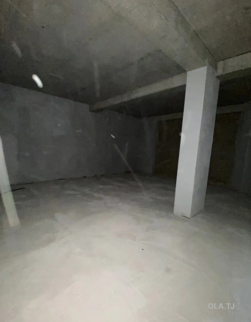 Помещение под магазин / салон, 228м², Пеши Роддоми 2, Ру ба руи мактаби 20