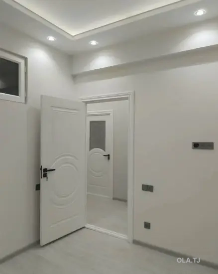 3 комнатная квартира, Цокольный этаж, 54 м²