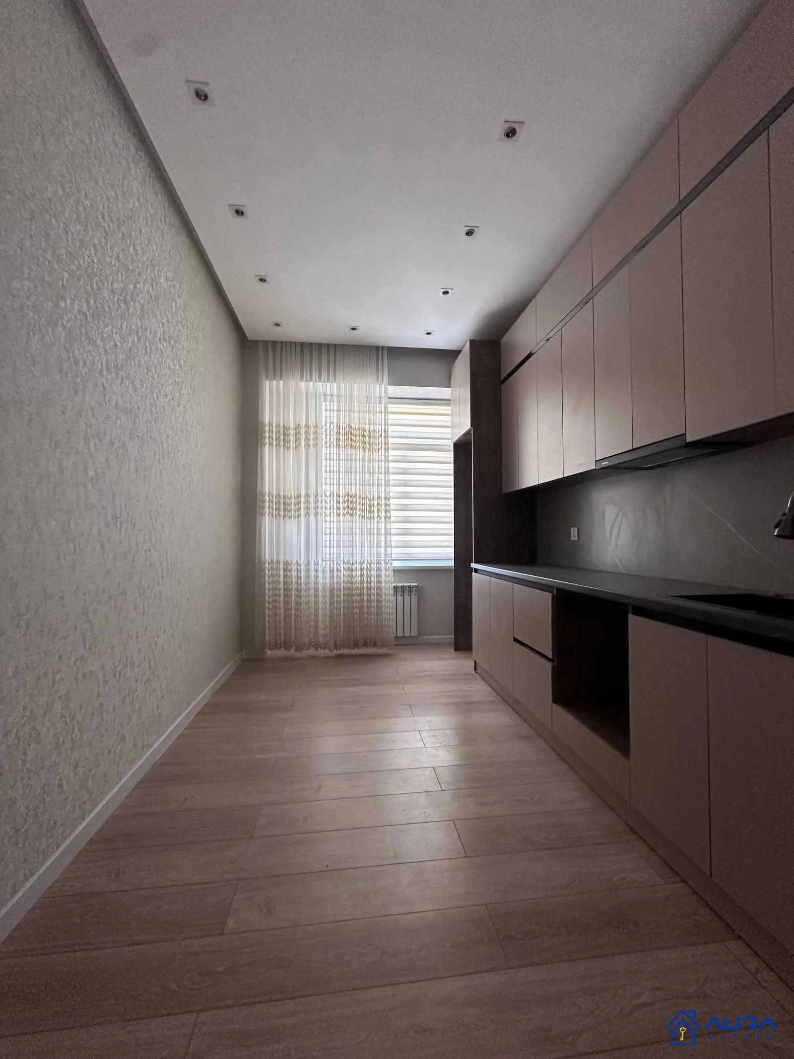 3 комнатная квартира, 10 этаж, 91.5 м²