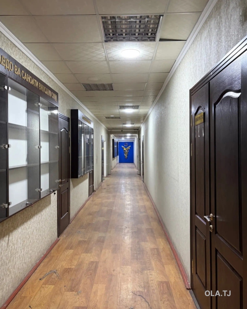 Офис в аренду, В жилом доме, 350 м²