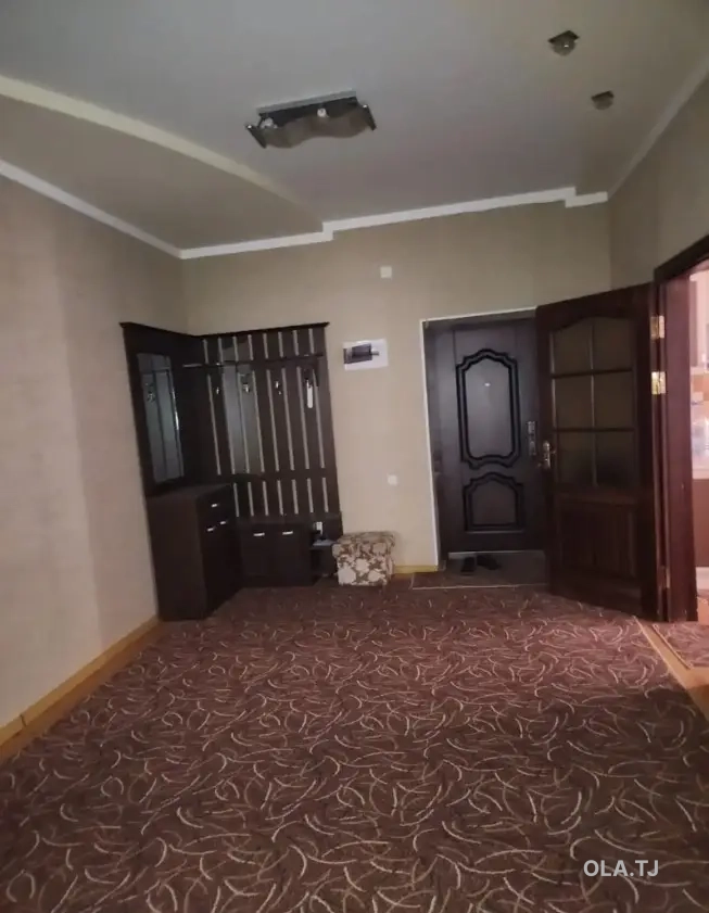 3 комнатная квартира, 2 этаж, 100 м²