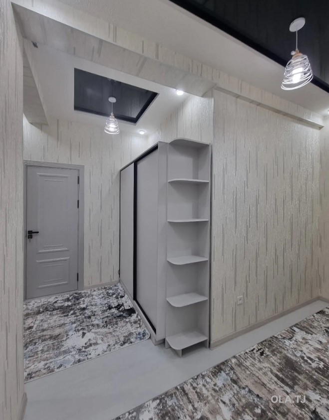 3 комнатная квартира, 2 этаж, 105 м²