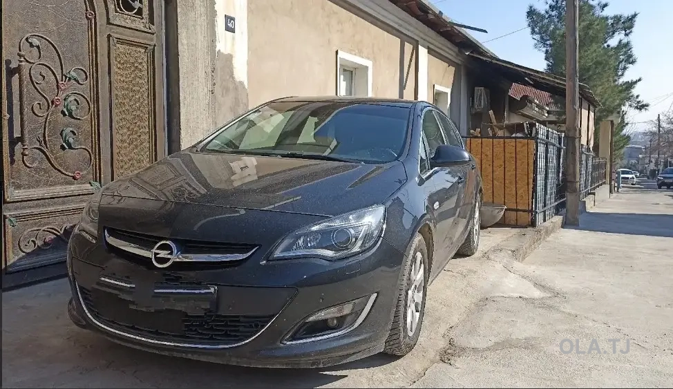 Opel Astra J,  2014