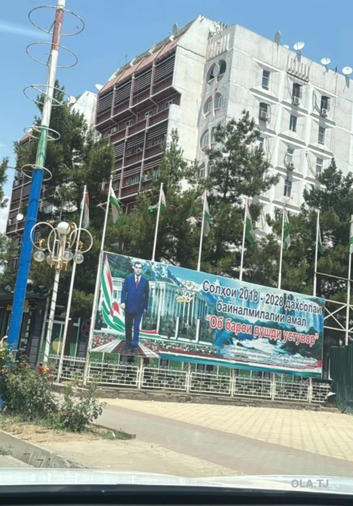 4 комнатная квартира, 9 этаж, 130 м²