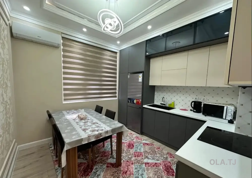 3 комнатная квартира,  этаж, 110 м²