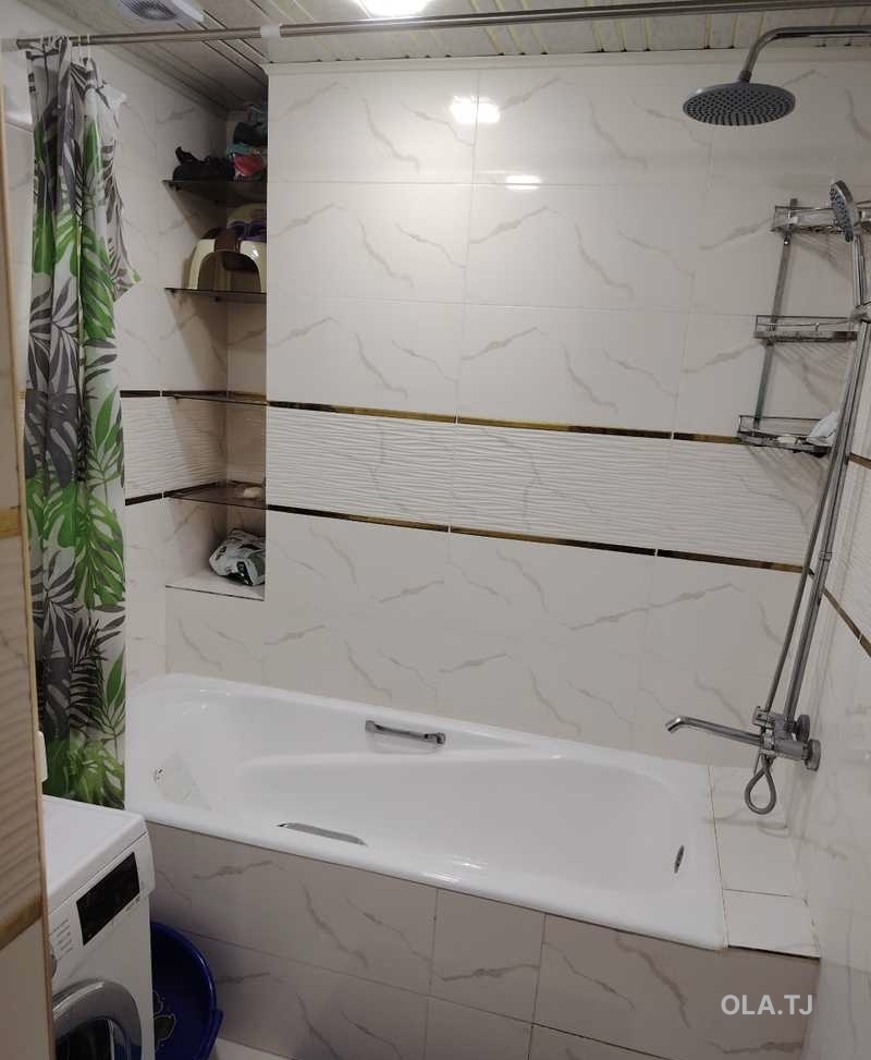 3 комнатная квартира, 5 этаж, .74 м²