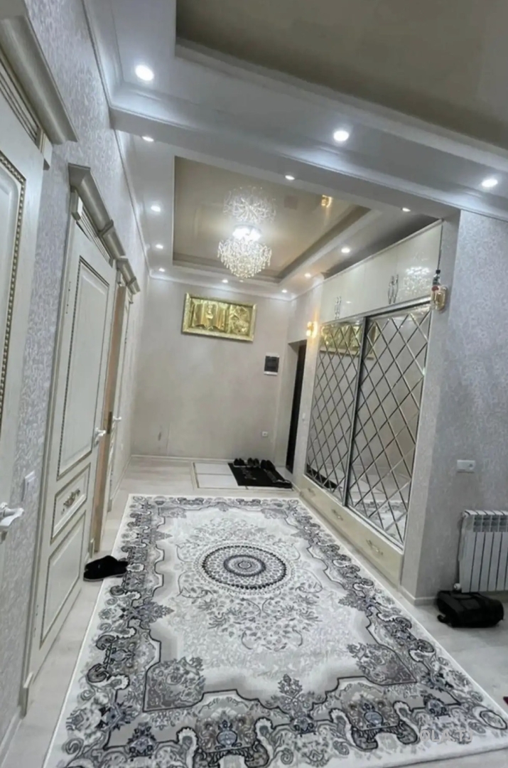 2 комнатная квартира, 18 этаж, 72 м²