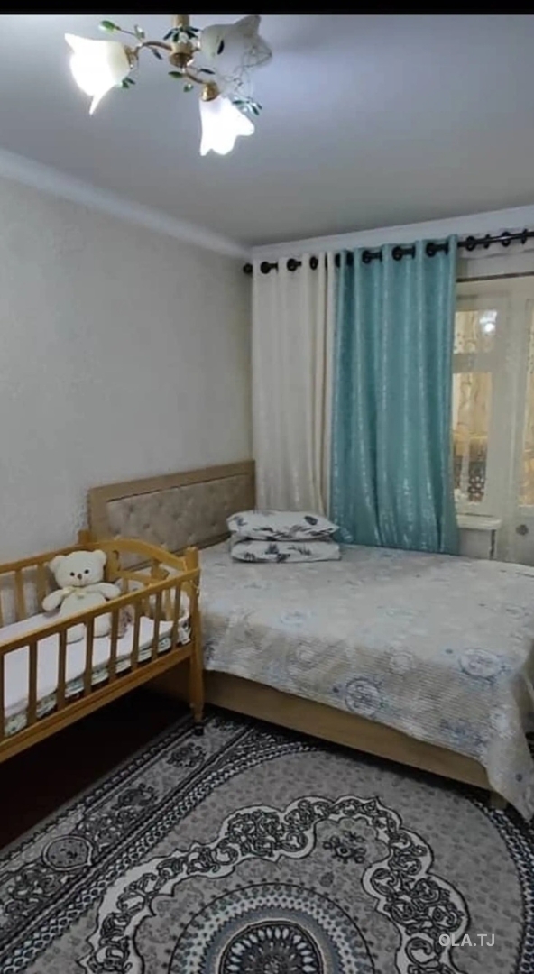 4 комнатная квартира, 1, 68 м²