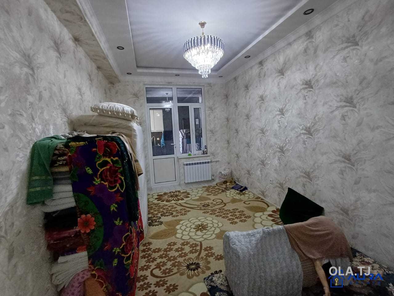 4 комнатная квартира, 2, 100 м²