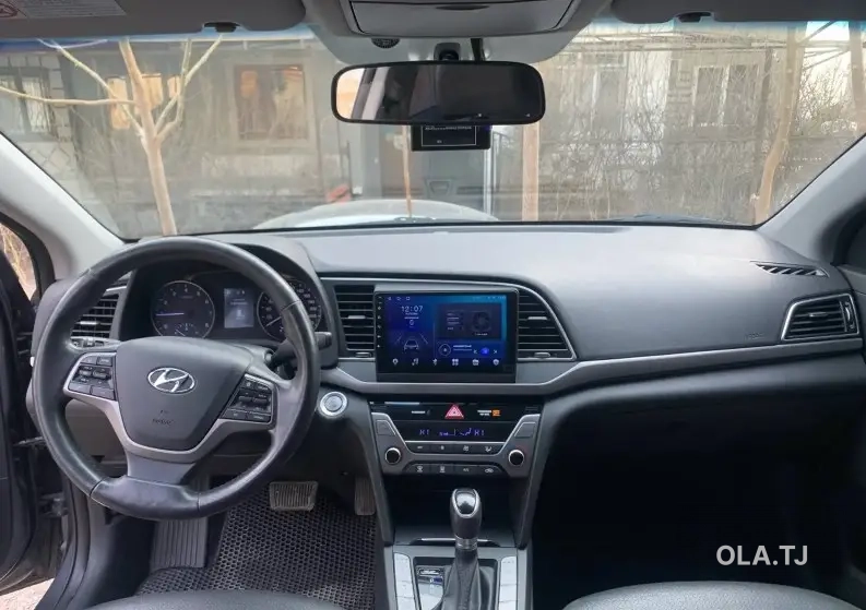 Hyundai Avante,  2017
