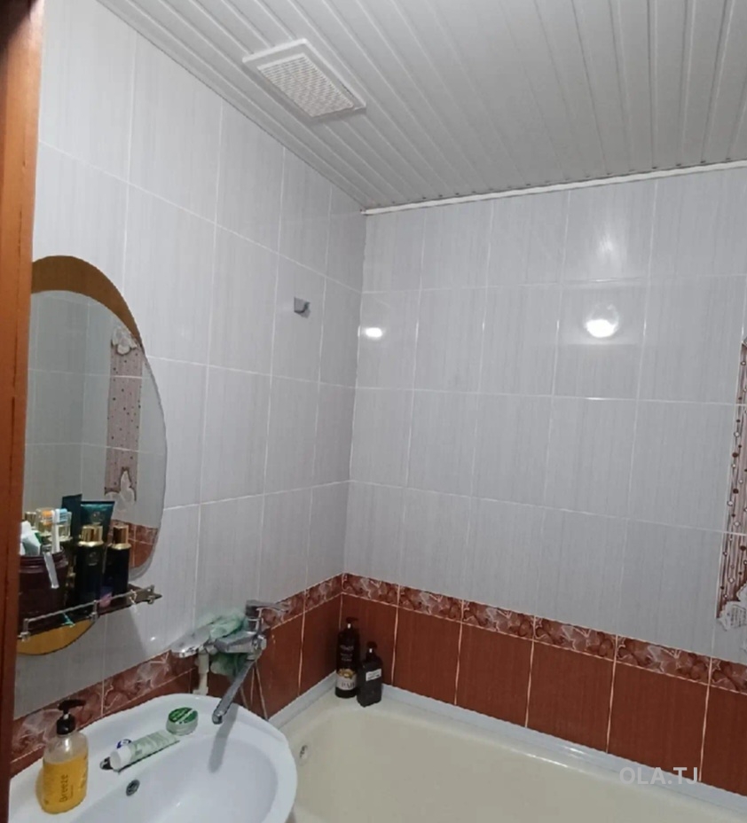 Комната в 2 комнатной квартире, 1/,