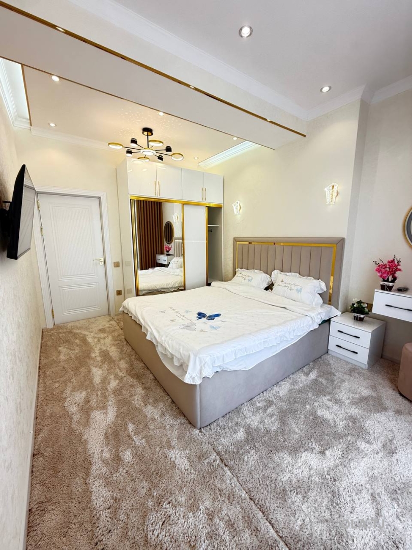 2 комнатная квартира, 13 этаж, 56 м²