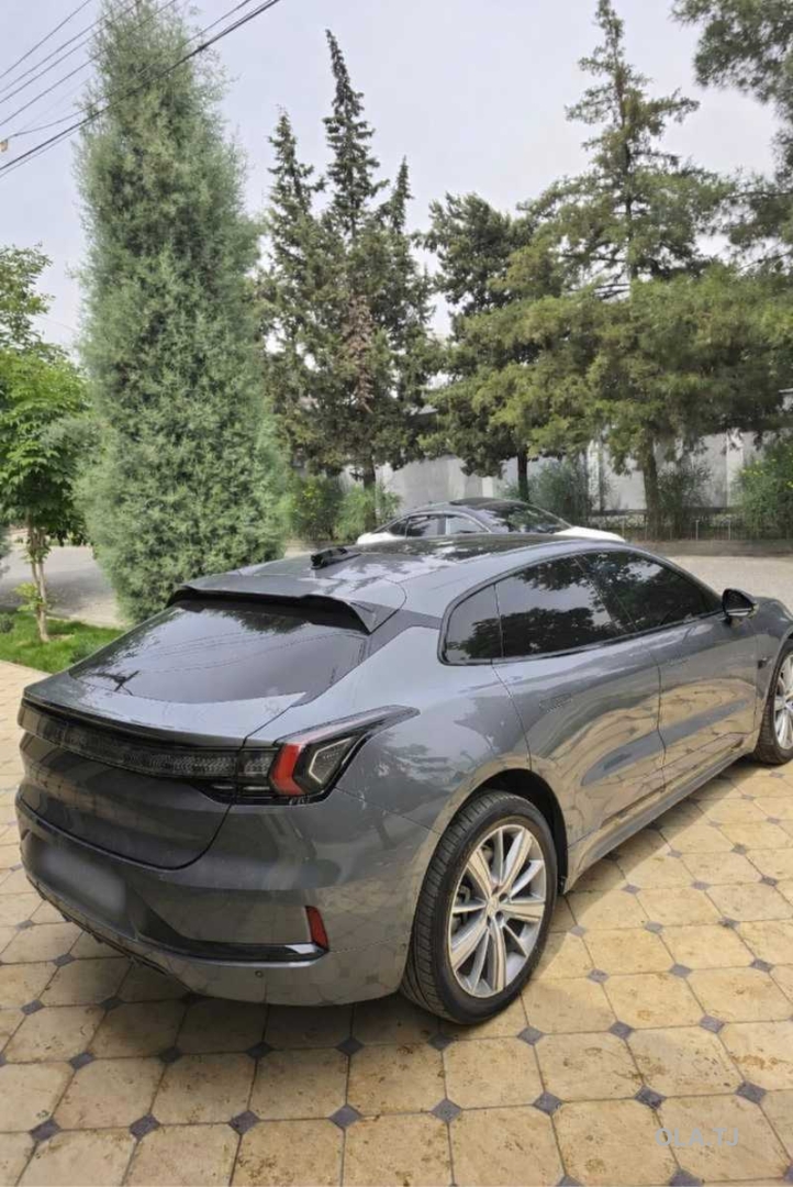 Zeekr 001,  2023