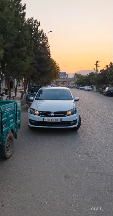 Volkswagen Polo,  2019