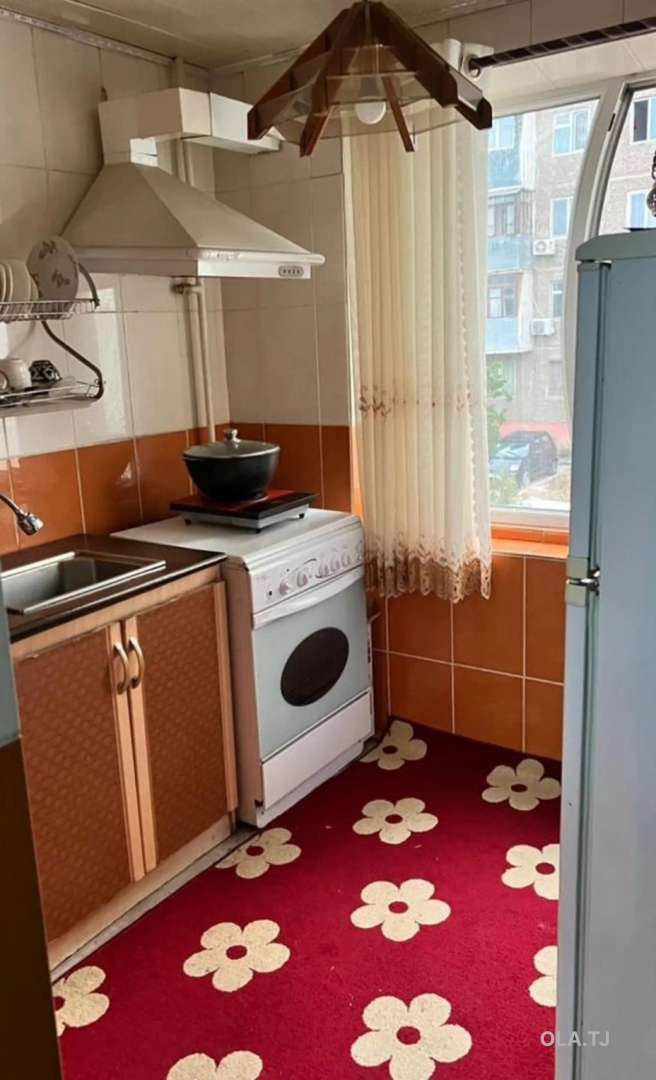 3 комнатная квартира, 3 этаж, 70 м²