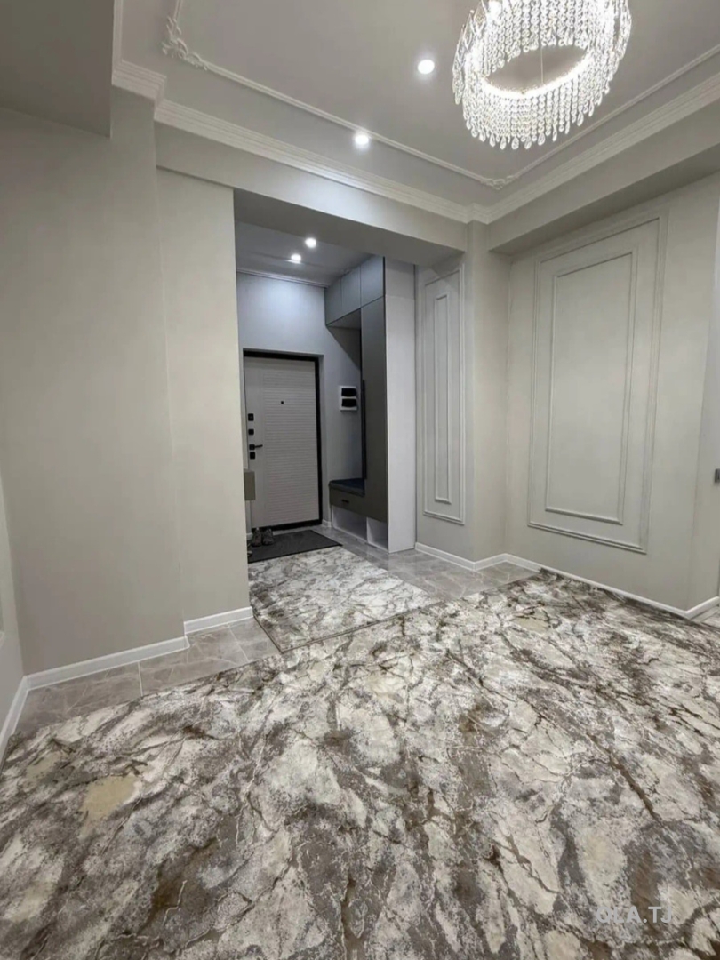 4 комнатная квартира, 16, 123 м²