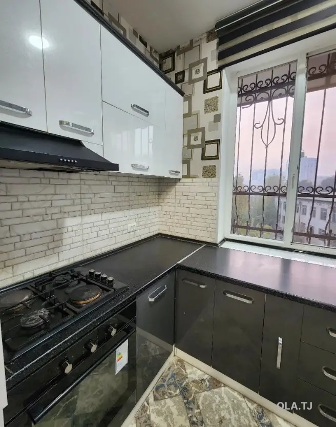 3 комнатная квартира, 4 этаж, 80 м²