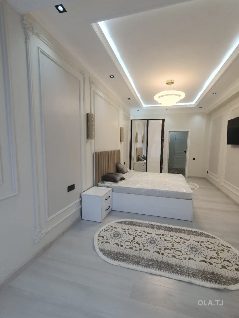 2 комнатная квартира, 10 этаж, 105 м²