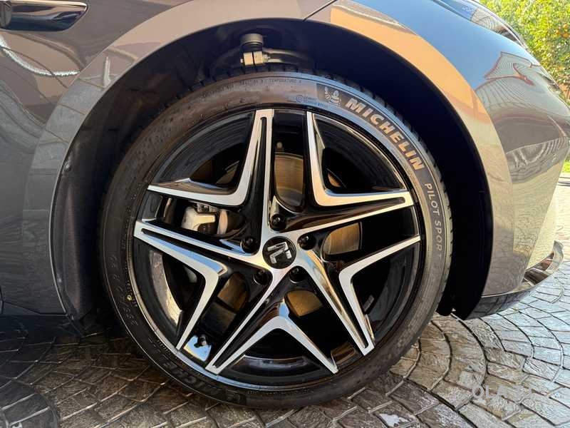 Rising Auto R7, 2024