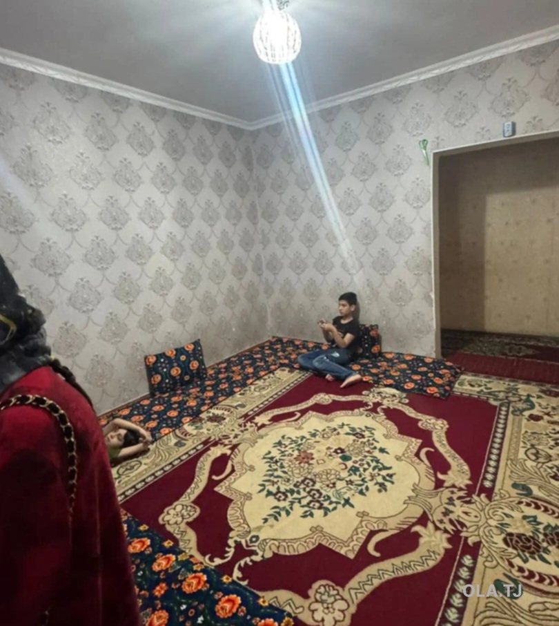 4 комнатная квартира, 9 этаж, 130 м²