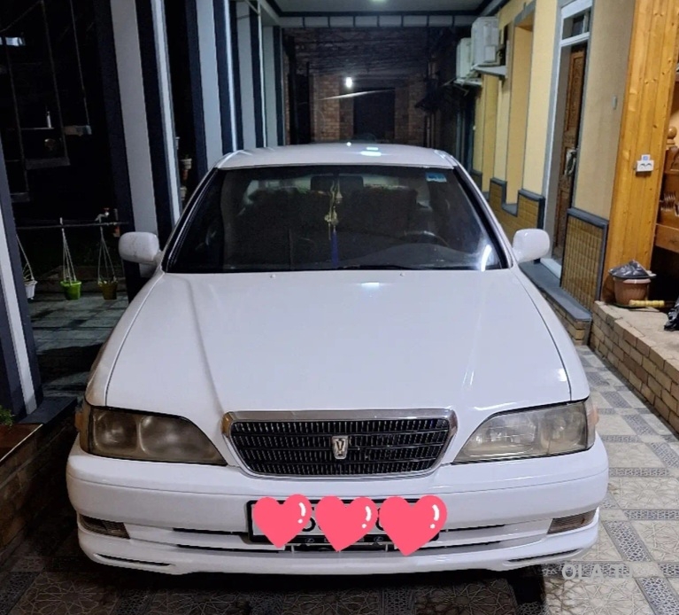 Toyota Cresta,  2000