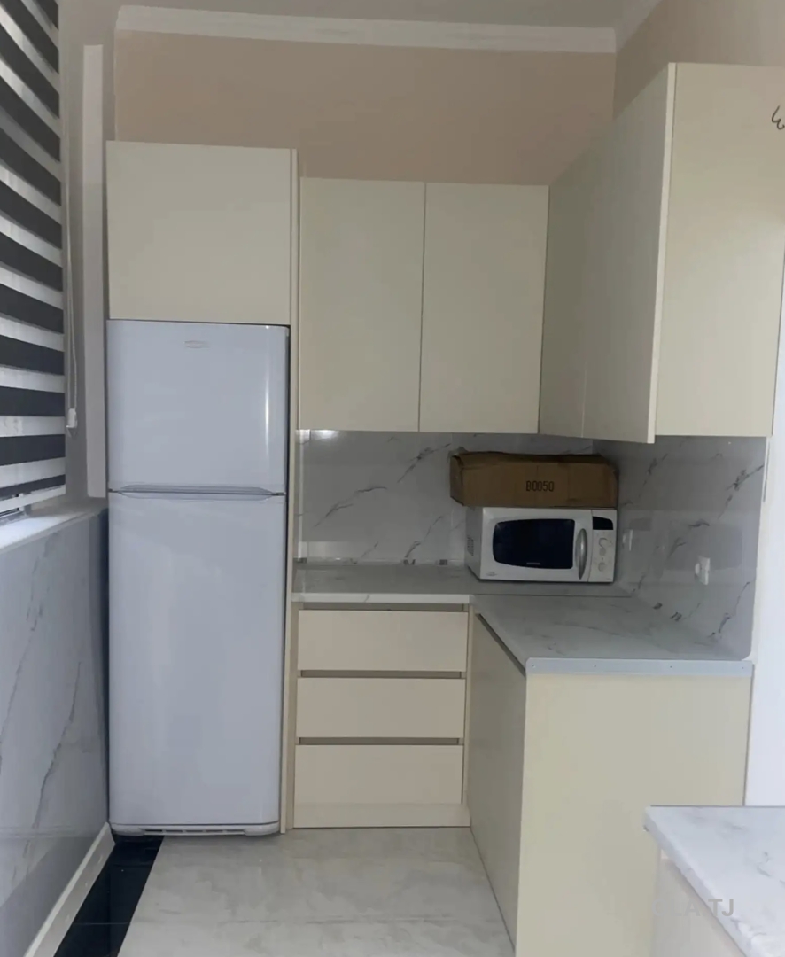 3 комнатная квартира, 4 этаж, 100 м²