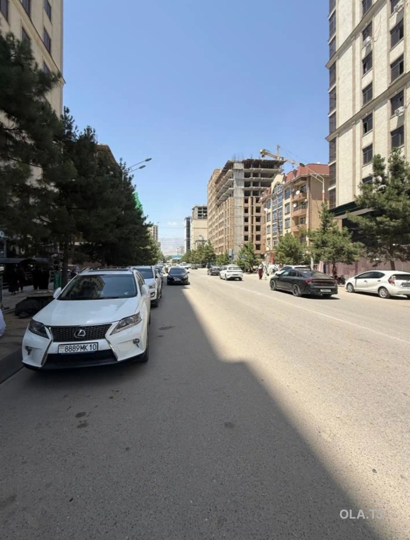 Помещение под магазин / салон, 117м², Маркази шахр