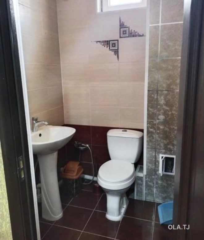 3 комнатная квартира, 2 этаж, 100 м²