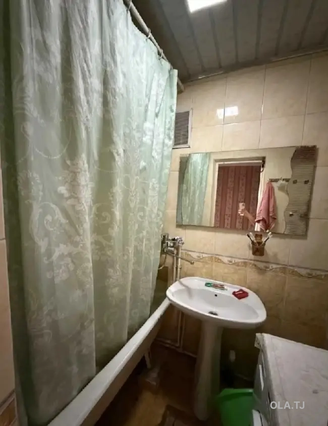 4 комнатная квартира, 2 этаж, 65 м²