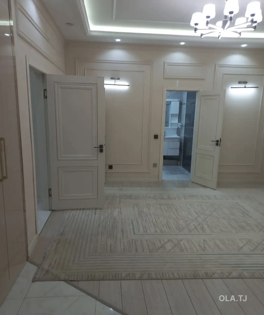 3 комнатная квартира, 10 этаж, 120 м²