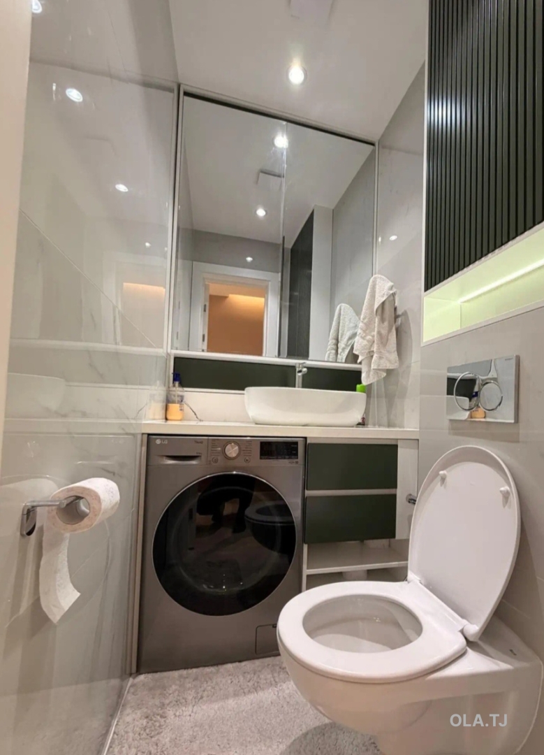 4 комнатная квартира, 8, 132 м²