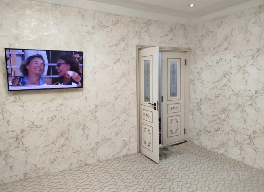 4 комнатная квартира, 5, 104 м²