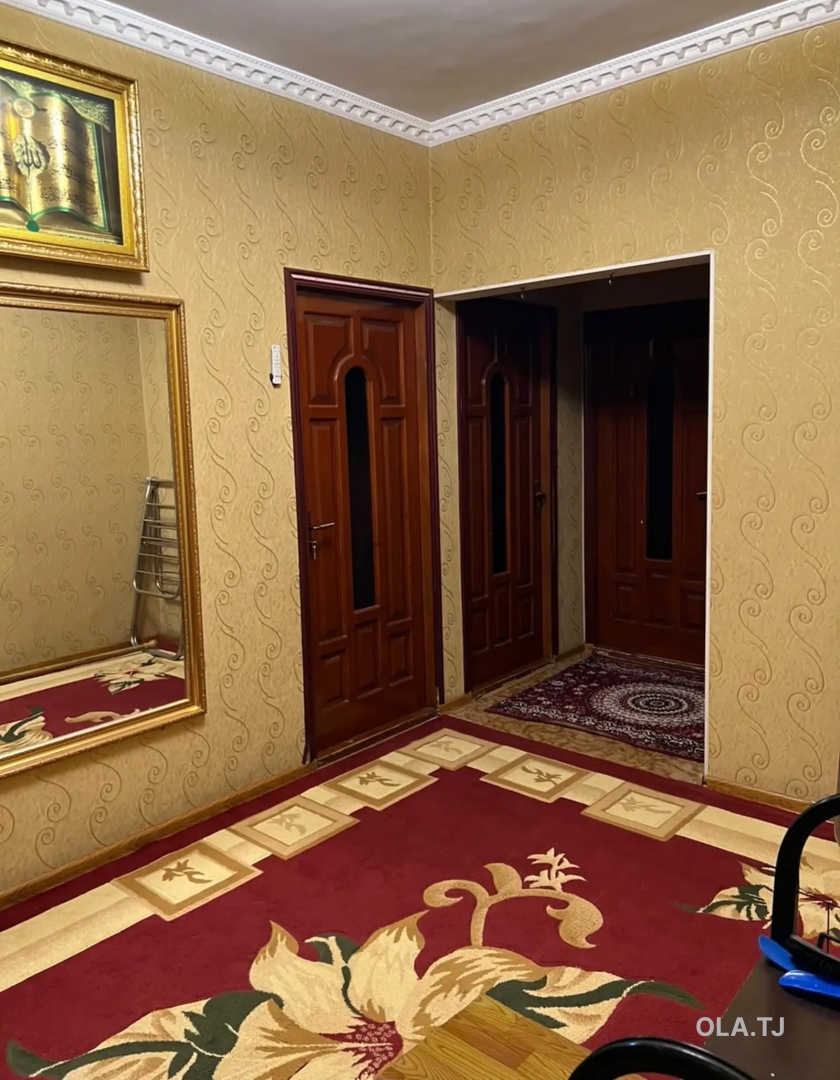 3 комнатная квартира, 2 этаж, 82 м²
