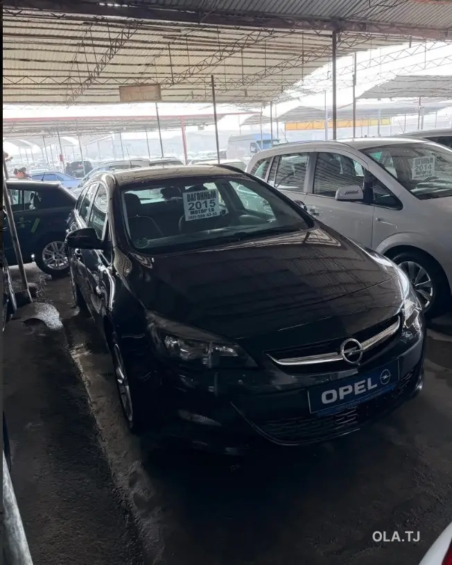Opel Astra J,  2015