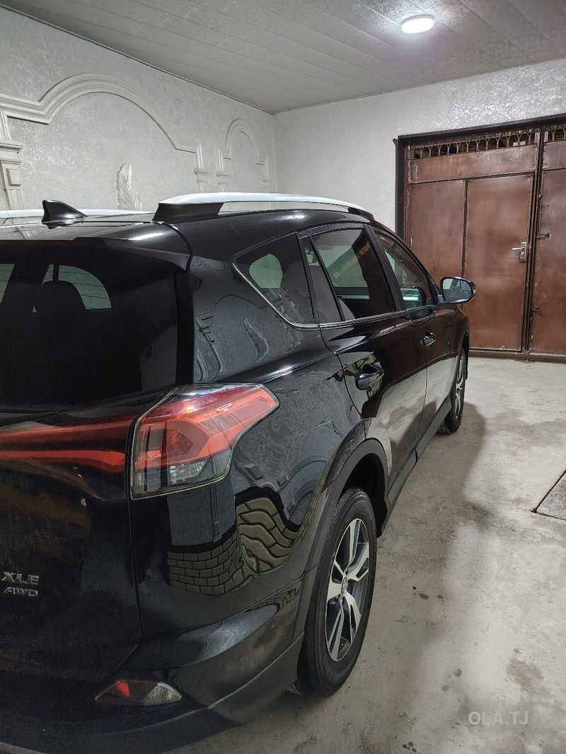 Toyota RAV4,  2017