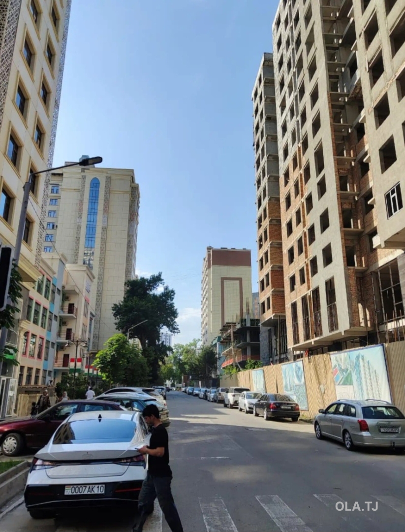 4 комнатная квартира, 6, 196 м²