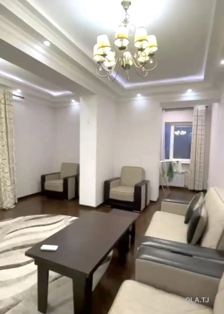 3 комнатная квартира, 10 этаж, 107 м²