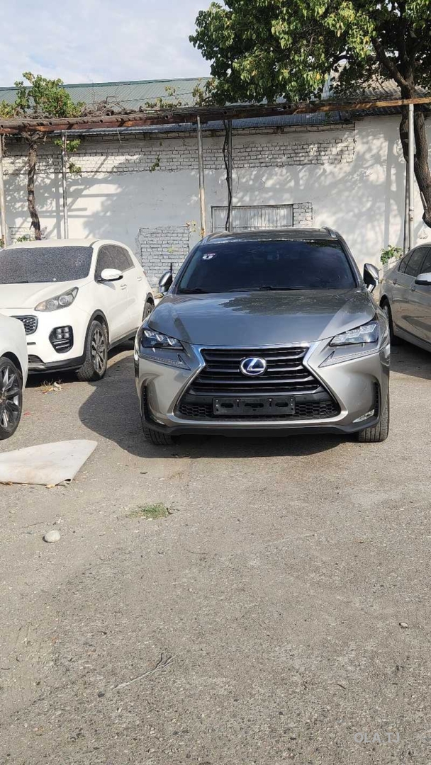Lexus NX,  2015