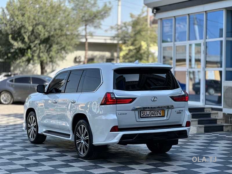 Lexus LX,  2017